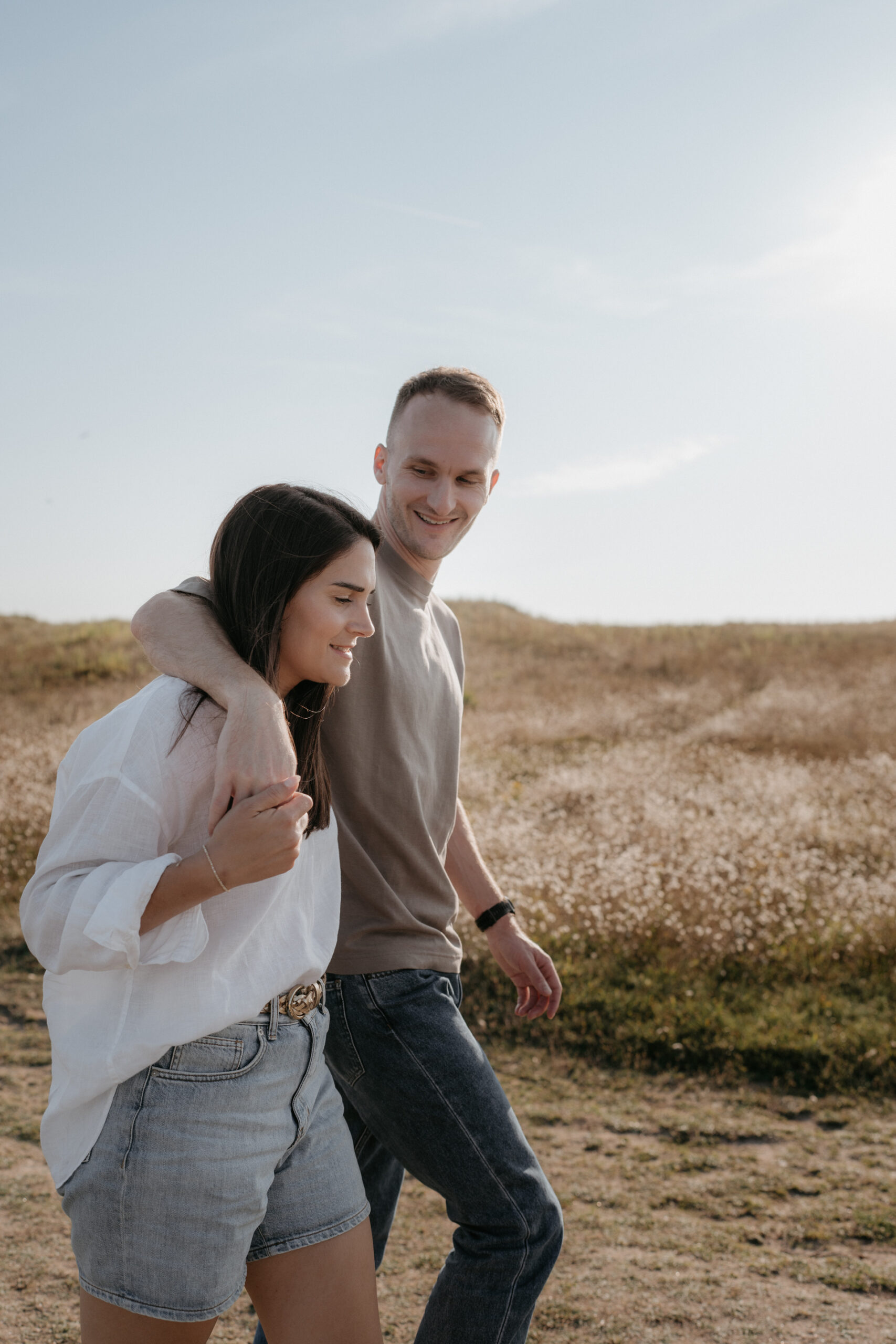 Photographe séance engagement photo couple Finistère Bretagne Crozon