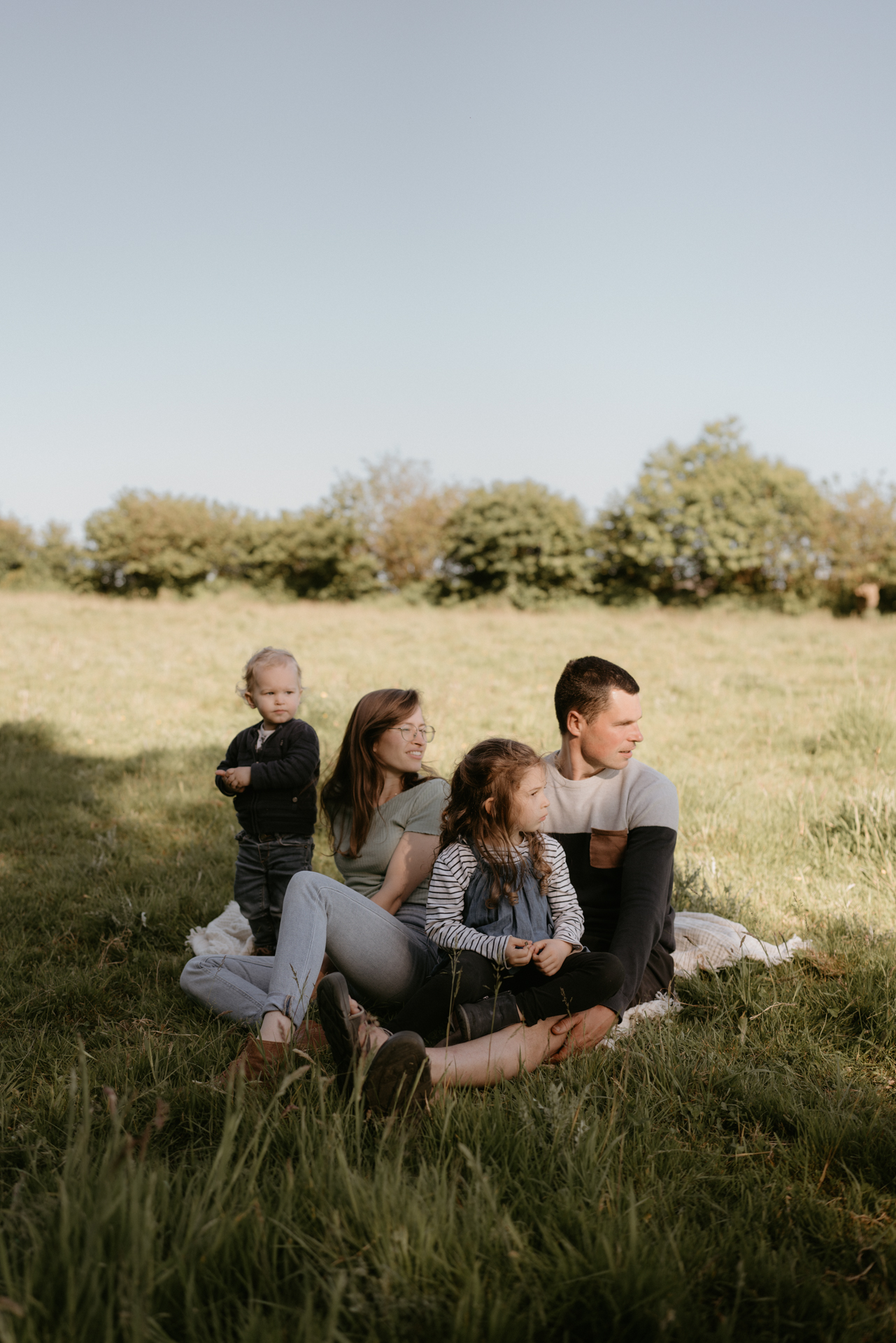 Photographe lifestyle famille campagne Finistère Bretagne