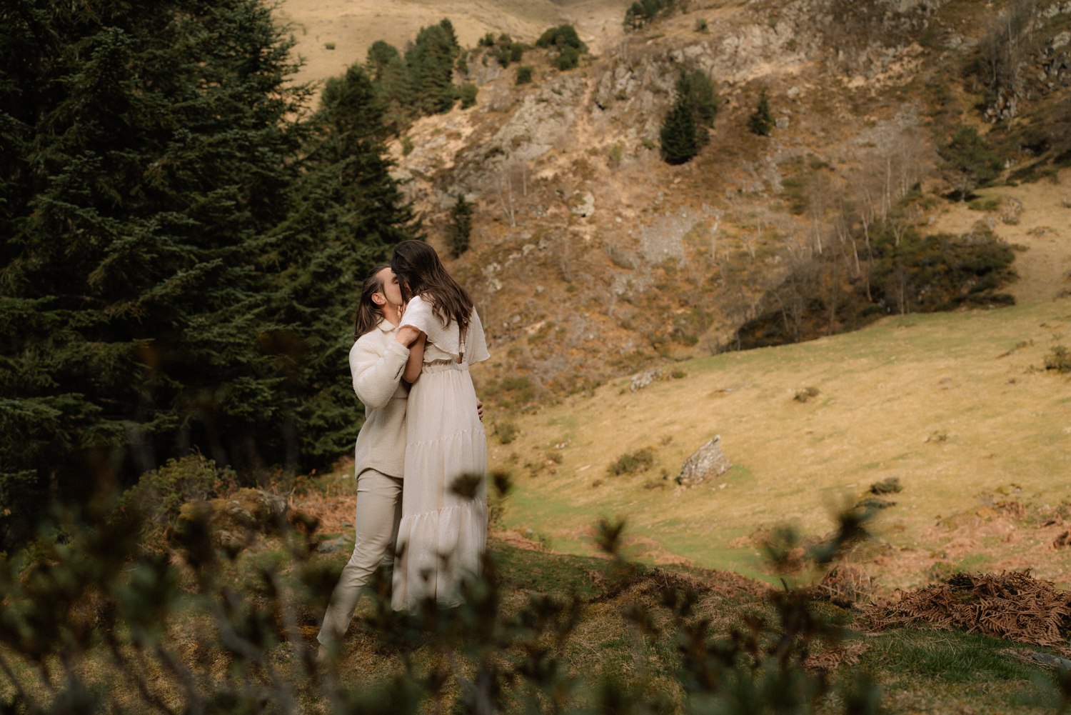 Photographe-couple-Pyrénées-Sud-Ouest Photographe Sud-Ouest Pyrénées Séance photo couple séance engagement