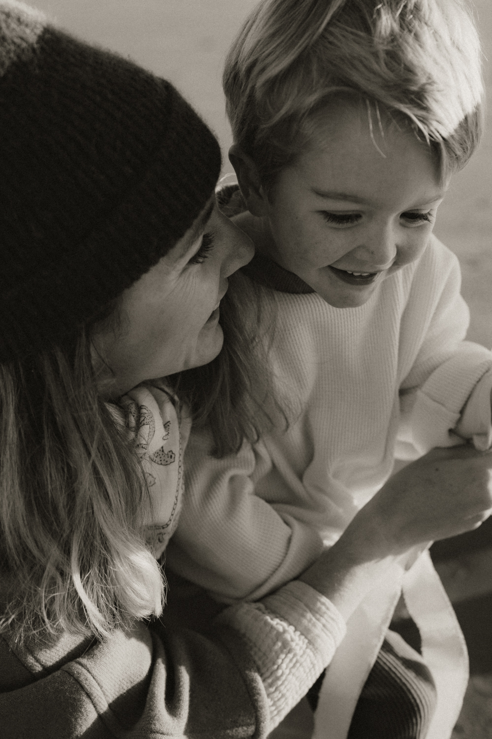 Séance photo famille plage hiver Finistère