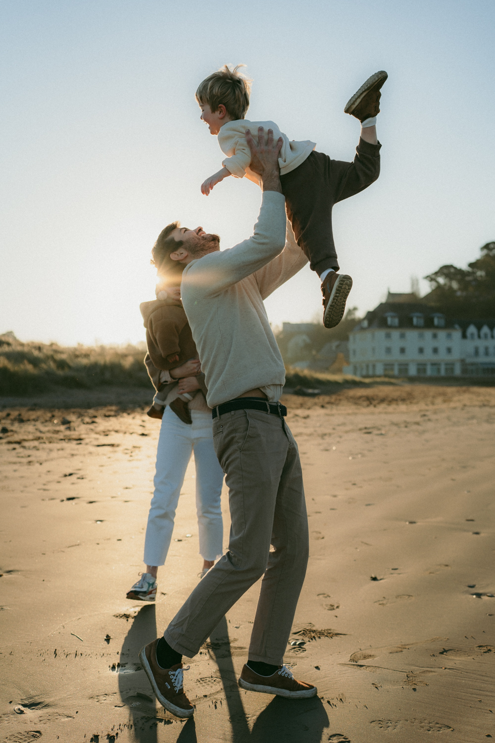 Photographe-Famille-Finistère-FannyJzql-8 Séance photo famille plage hiver Finistère