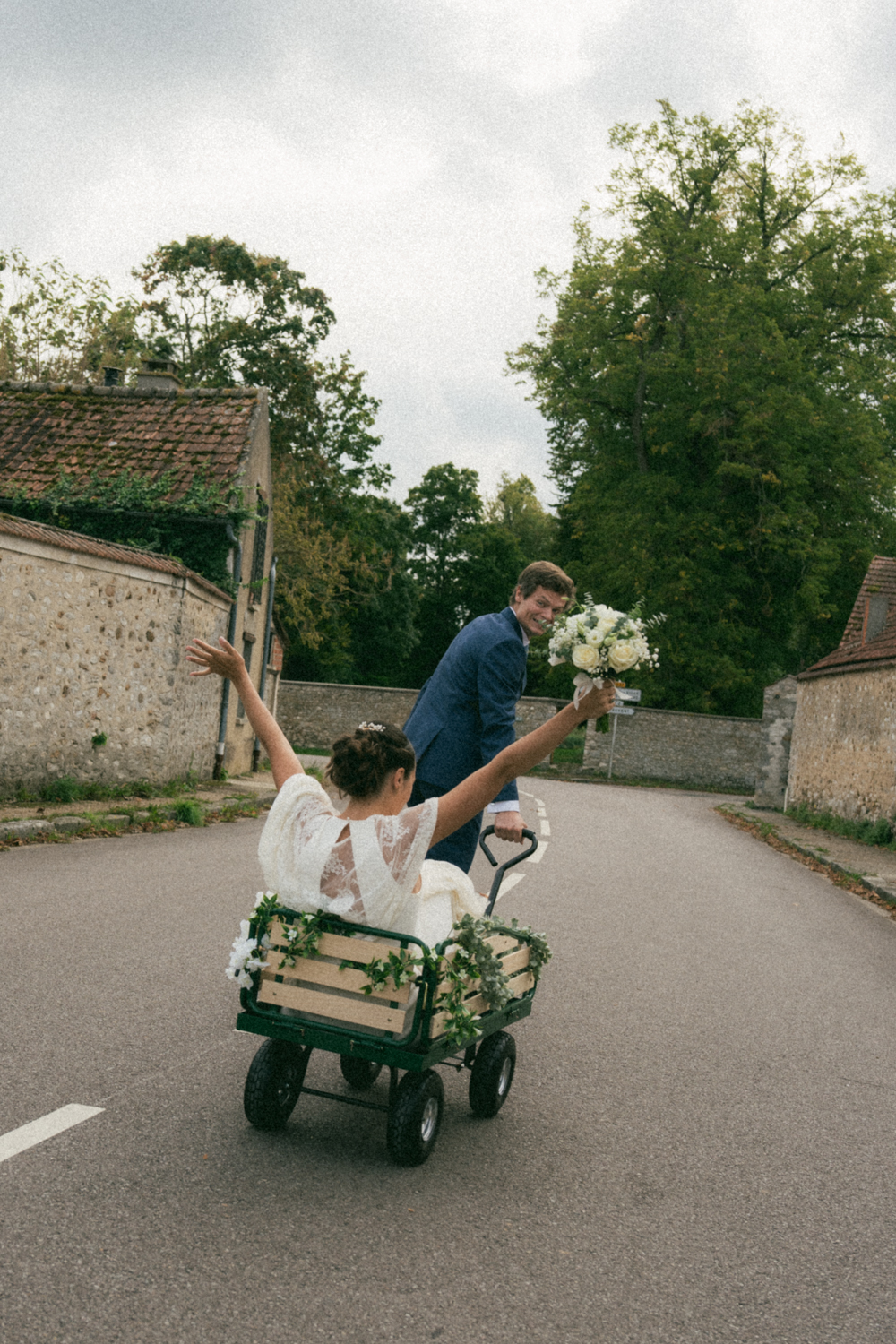 Photographe-Mariage-Paris-DomainedeMauvoisin-FannyJzql133 Photographe Mariage Documentaire Bretagne