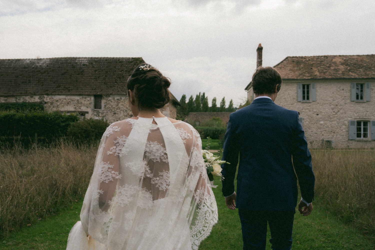 Photographe-Mariage-Paris-DomainedeMauvoisin-FannyJzql140 Photographe Mariage Documentaire Bretagne