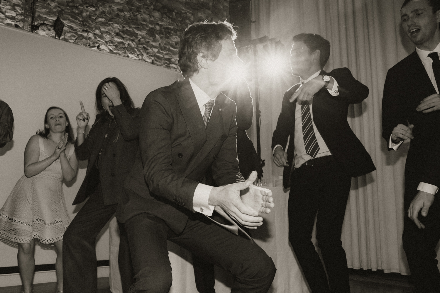 Photographe-Mariage-Paris-DomainedeMauvoisin-FannyJzql235 Photographe Mariage Bretagne