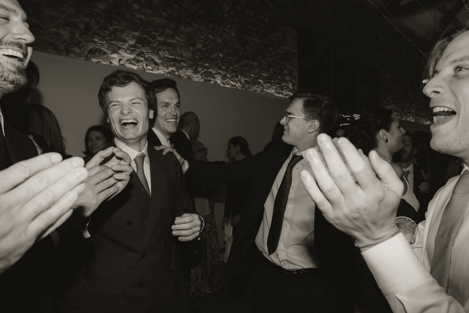 Photographe-Mariage-Paris-DomainedeMauvoisin-FannyJzql245 Photographe Mariage Bretagne