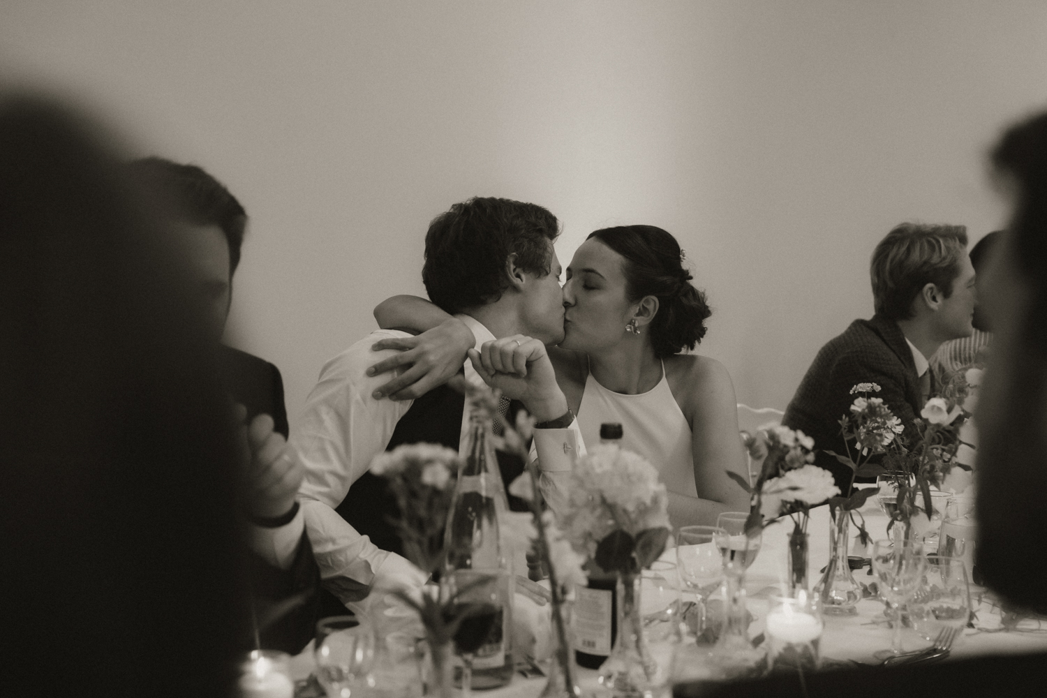 Photographe-Mariage-Paris-DomainedeMauvoisin-FannyJzql255 Photographe Mariage Bretagne