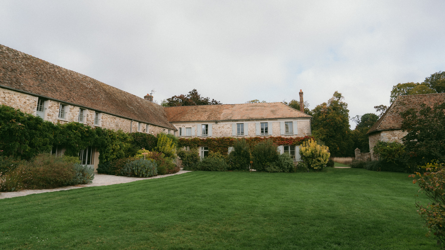 Photographe-Mariage-Paris-DomainedeMauvoisin-FannyJzql274 Photographe Mariage Paris