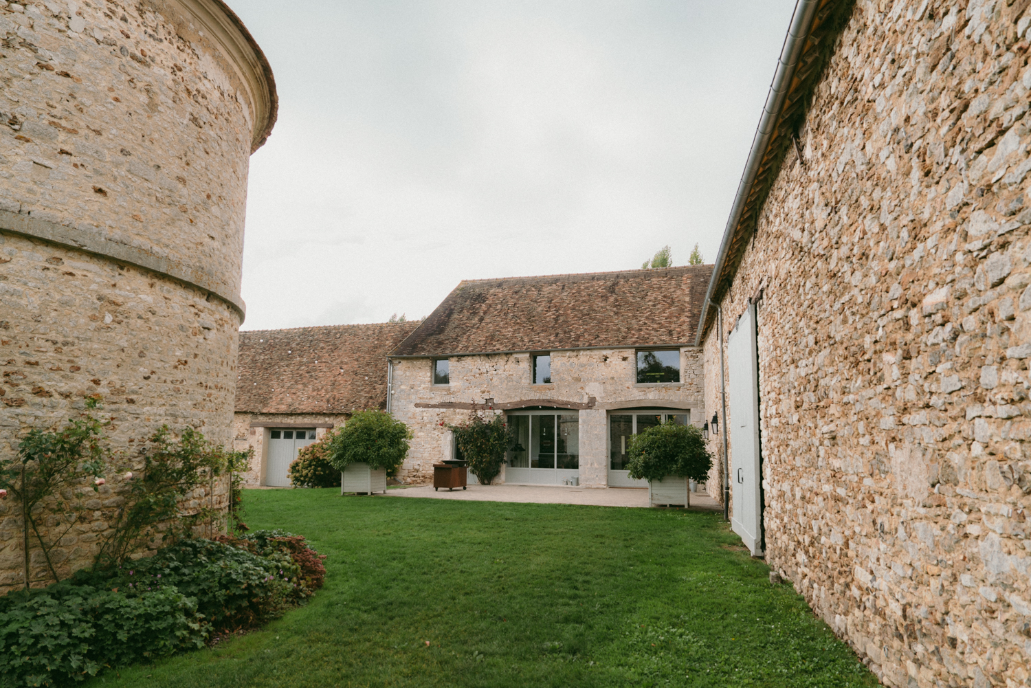 Photographe-Mariage-Paris-DomainedeMauvoisin-FannyJzql275 Photographe Mariage Finistère